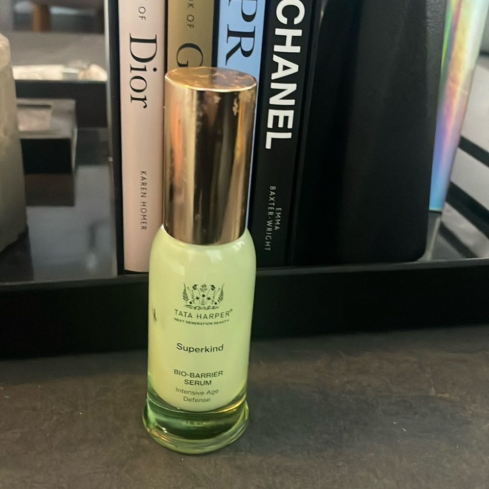 SUPER KIND tata Harper: bio-barrier serum intensive age defense 1/4 left